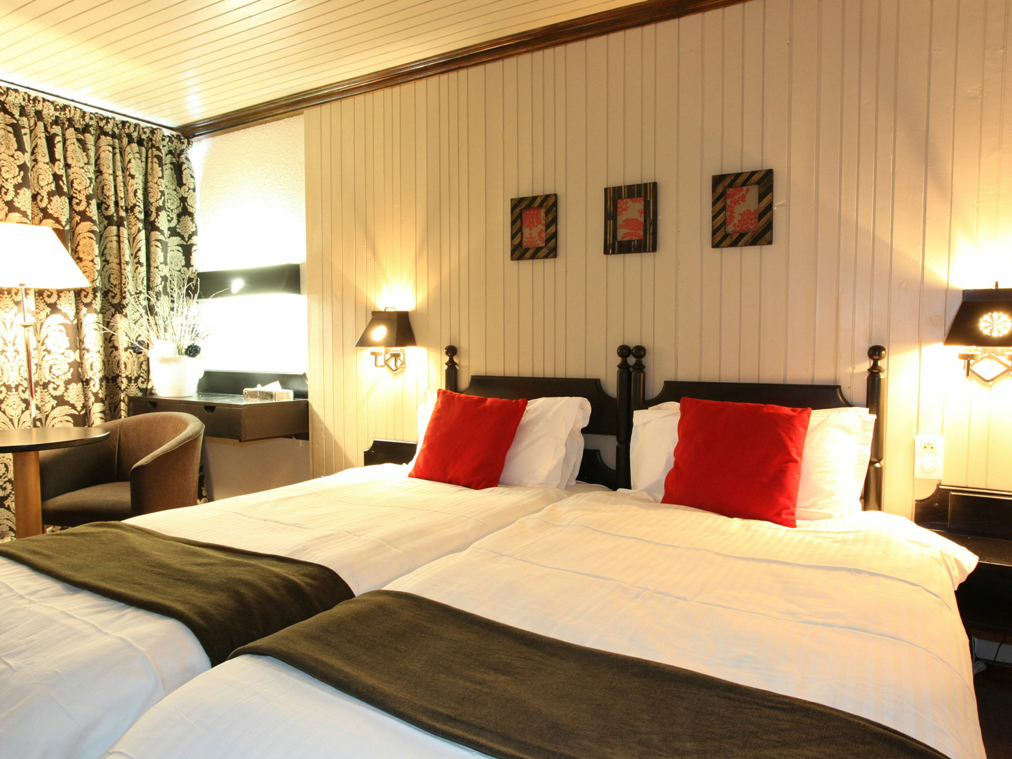 Chalet Hotel Le Val D'Isere Екстер'єр фото